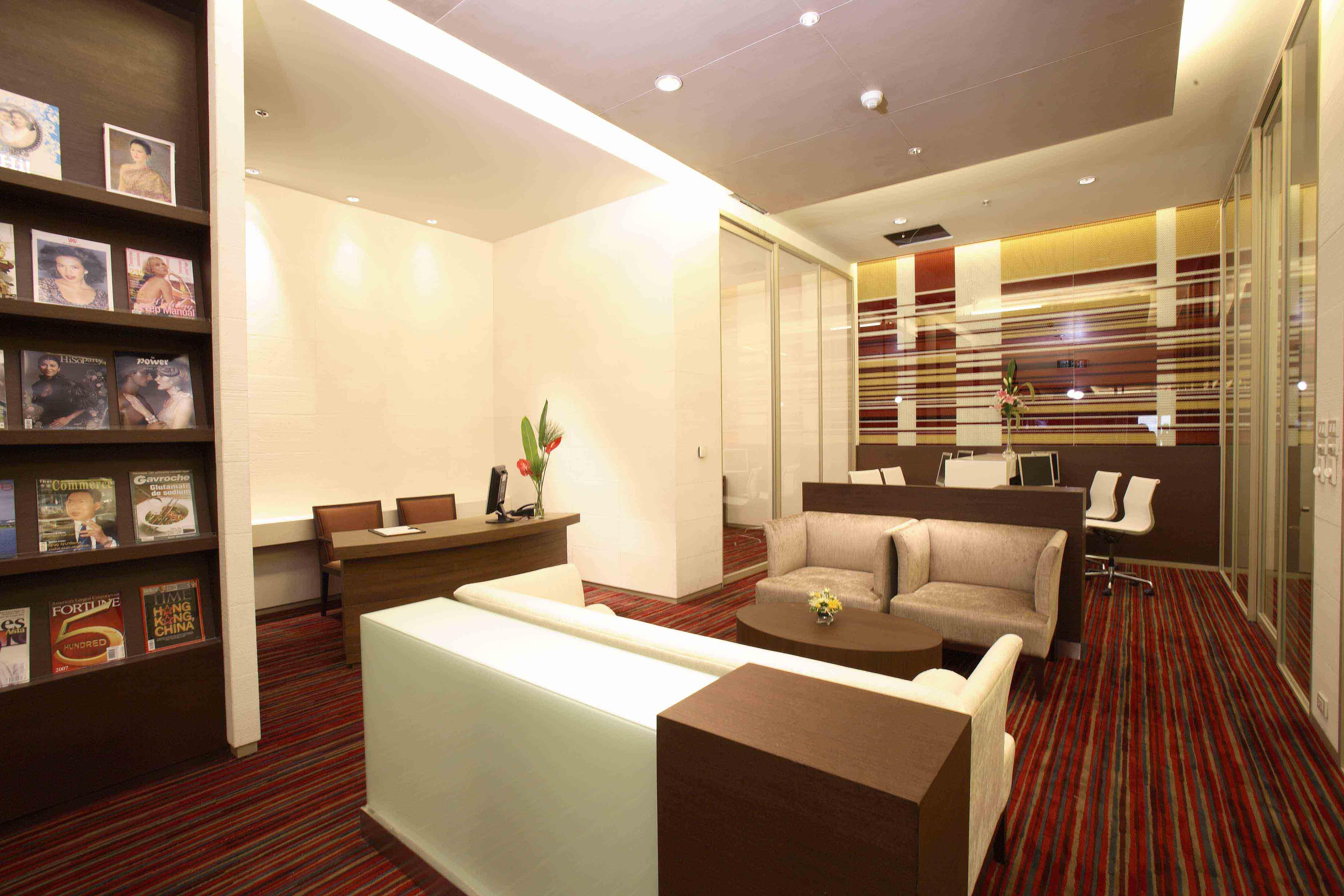 Pullman Bangkok King Power Hotel Kültér fotó Office of the President