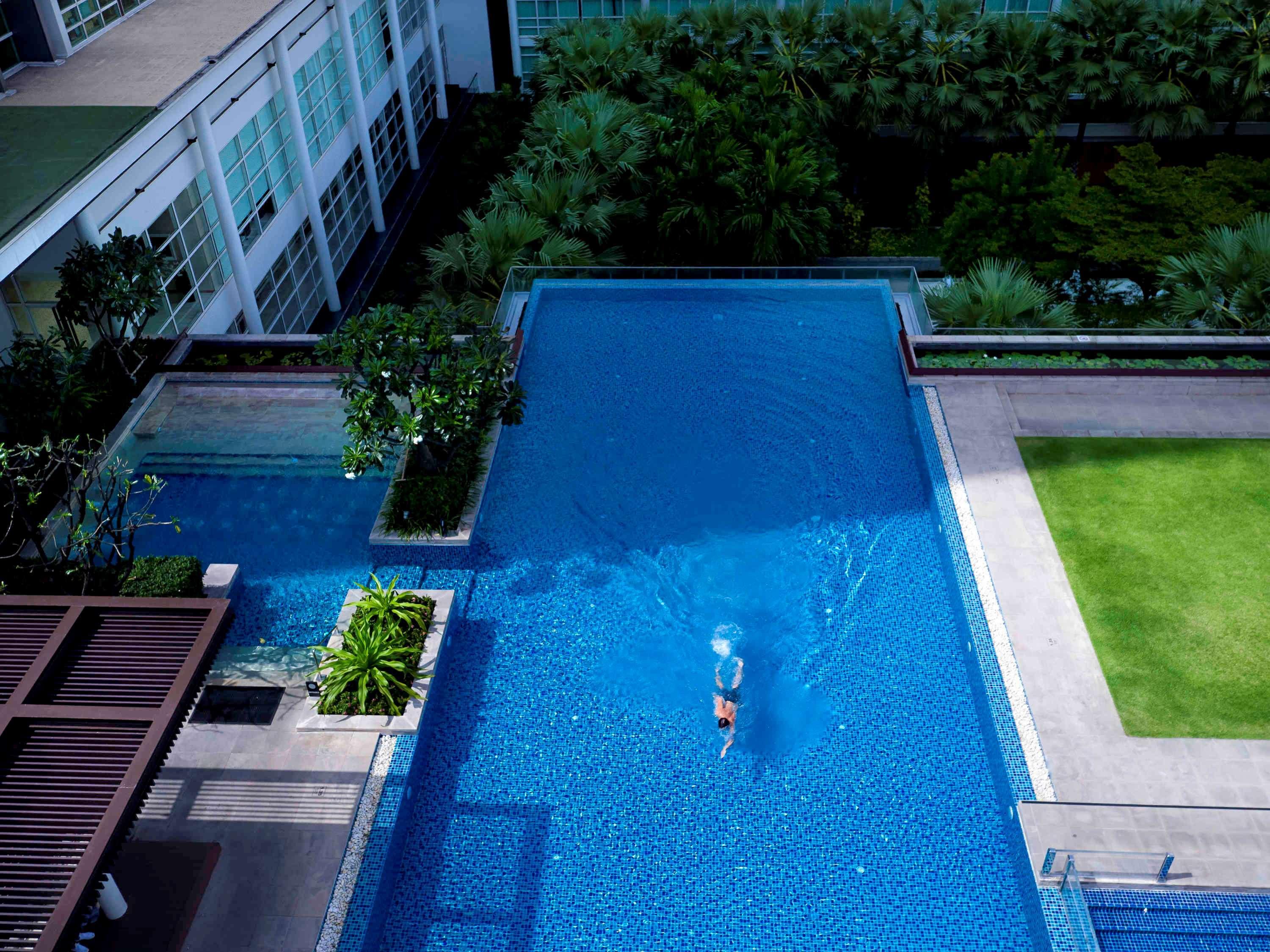 Pullman Bangkok King Power Hotel Kültér fotó Infinity pool at The Park, Hyderabad