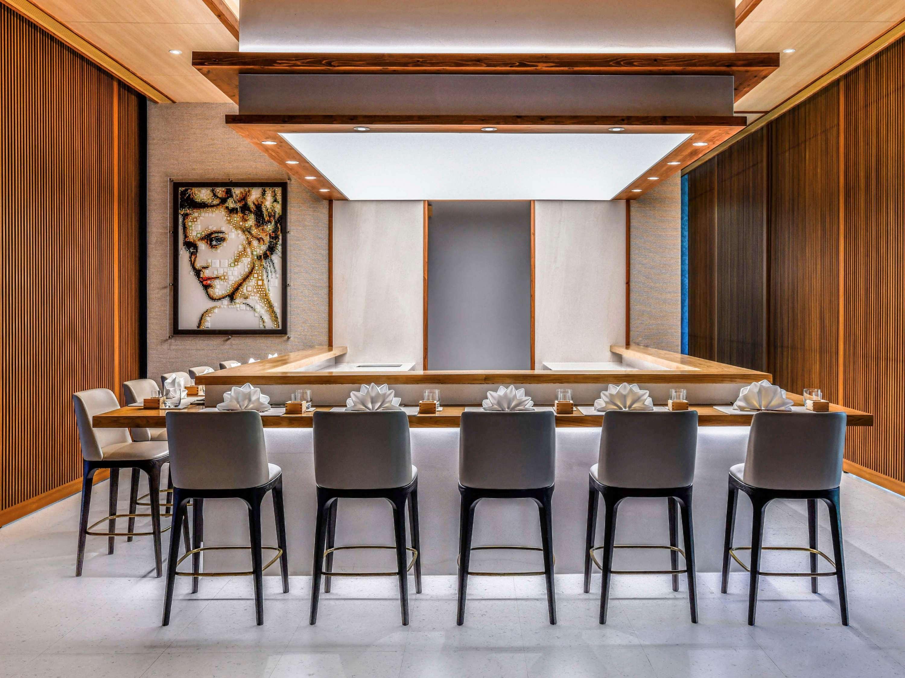 Pullman Bangkok King Power Hotel Kültér fotó Sushi Bar