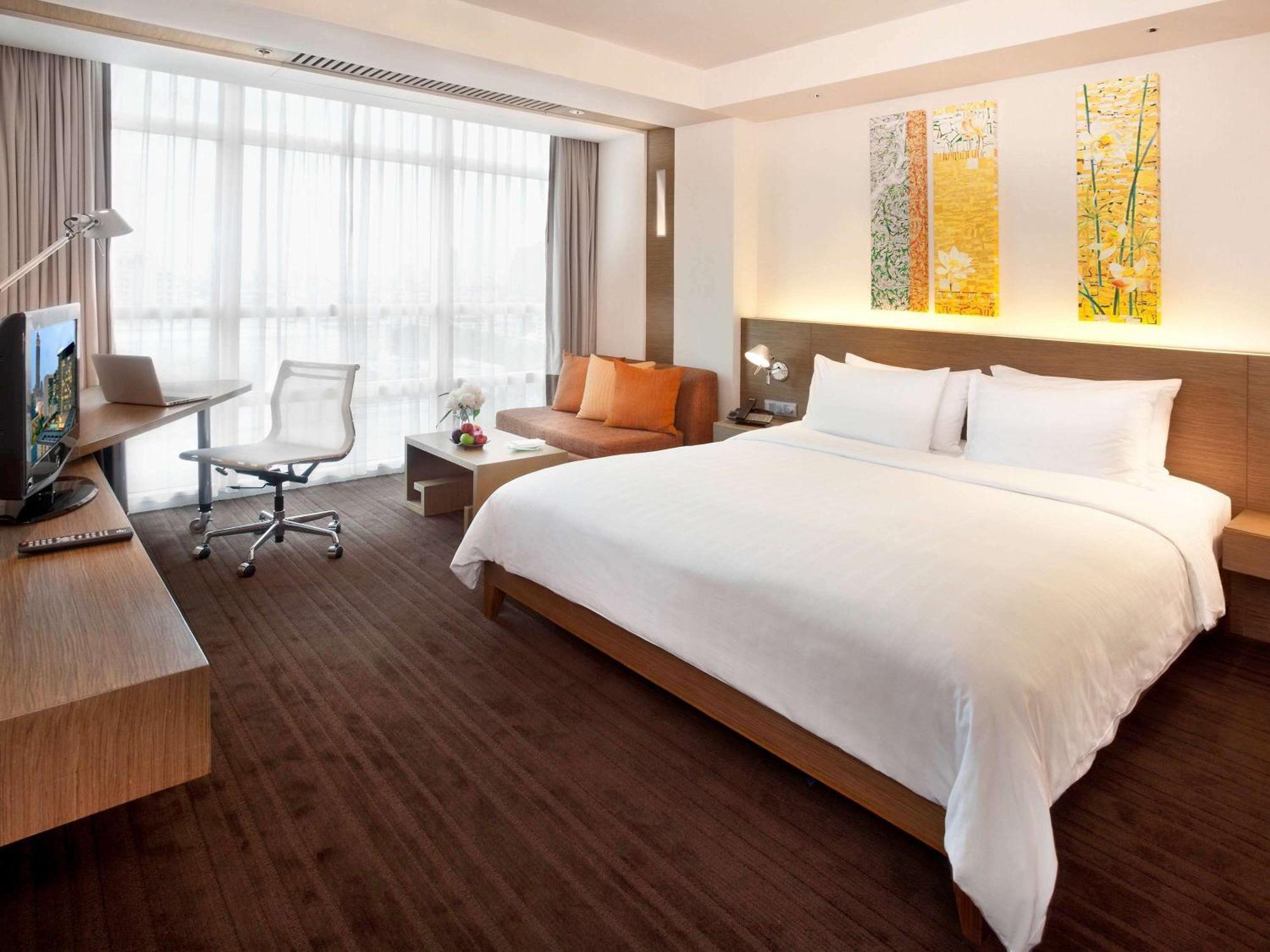 Pullman Bangkok King Power Hotel Kültér fotó Deluxe Room
