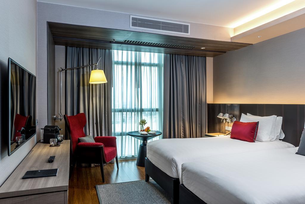 Pullman Bangkok King Power Hotel Kültér fotó Deluxe Room